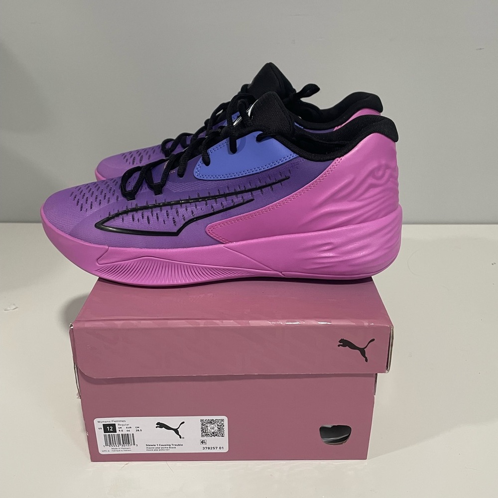 Stewie 1s Puma Basketball Shoes (sz 10.5 Mens/ 12 Womens)
